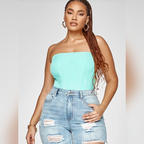 Fashion to Figure Tops - NWT 2x Fashion To Figure - Caphne Corset Style Top